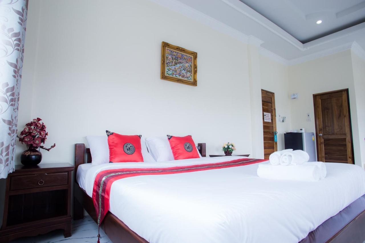 Hotel Reun Pon Aek Chiang Rai Esterno foto