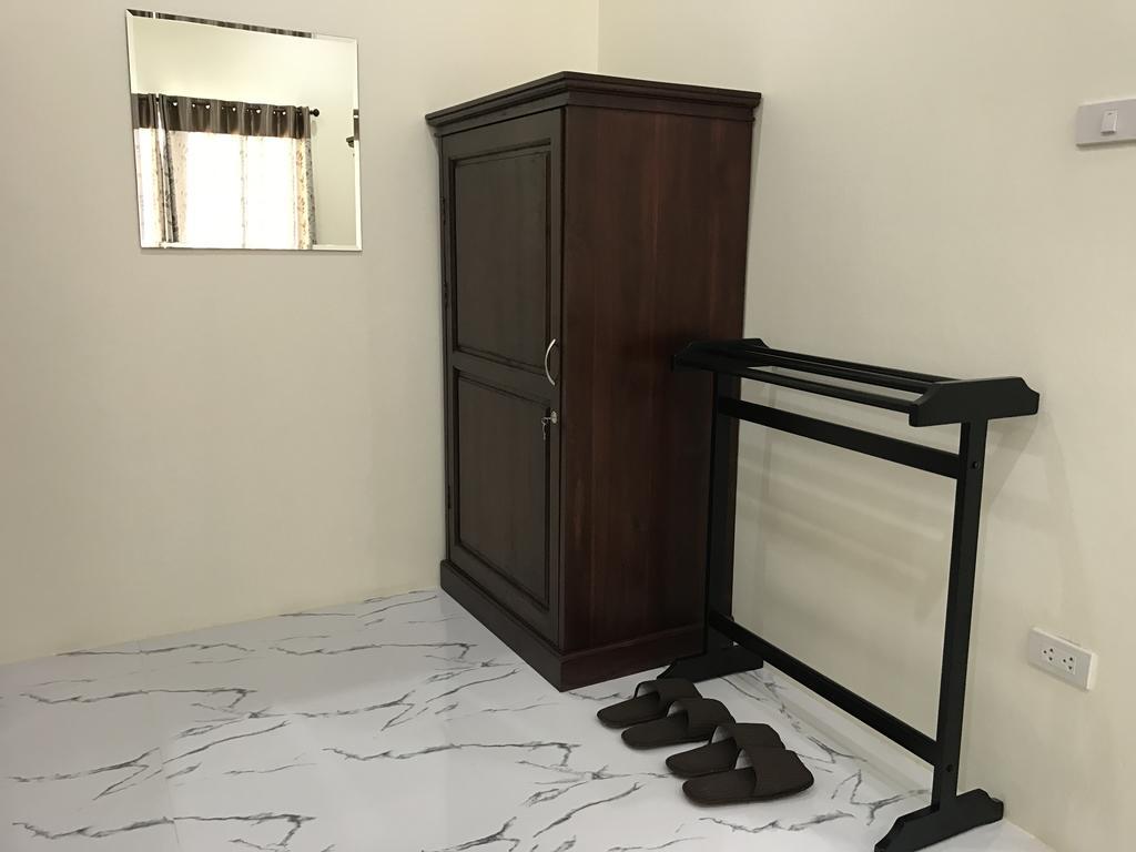 Hotel Reun Pon Aek Chiang Rai Esterno foto