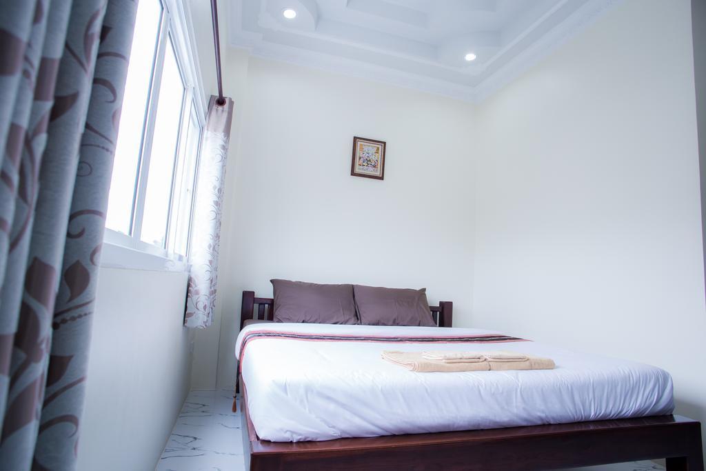 Hotel Reun Pon Aek Chiang Rai Esterno foto