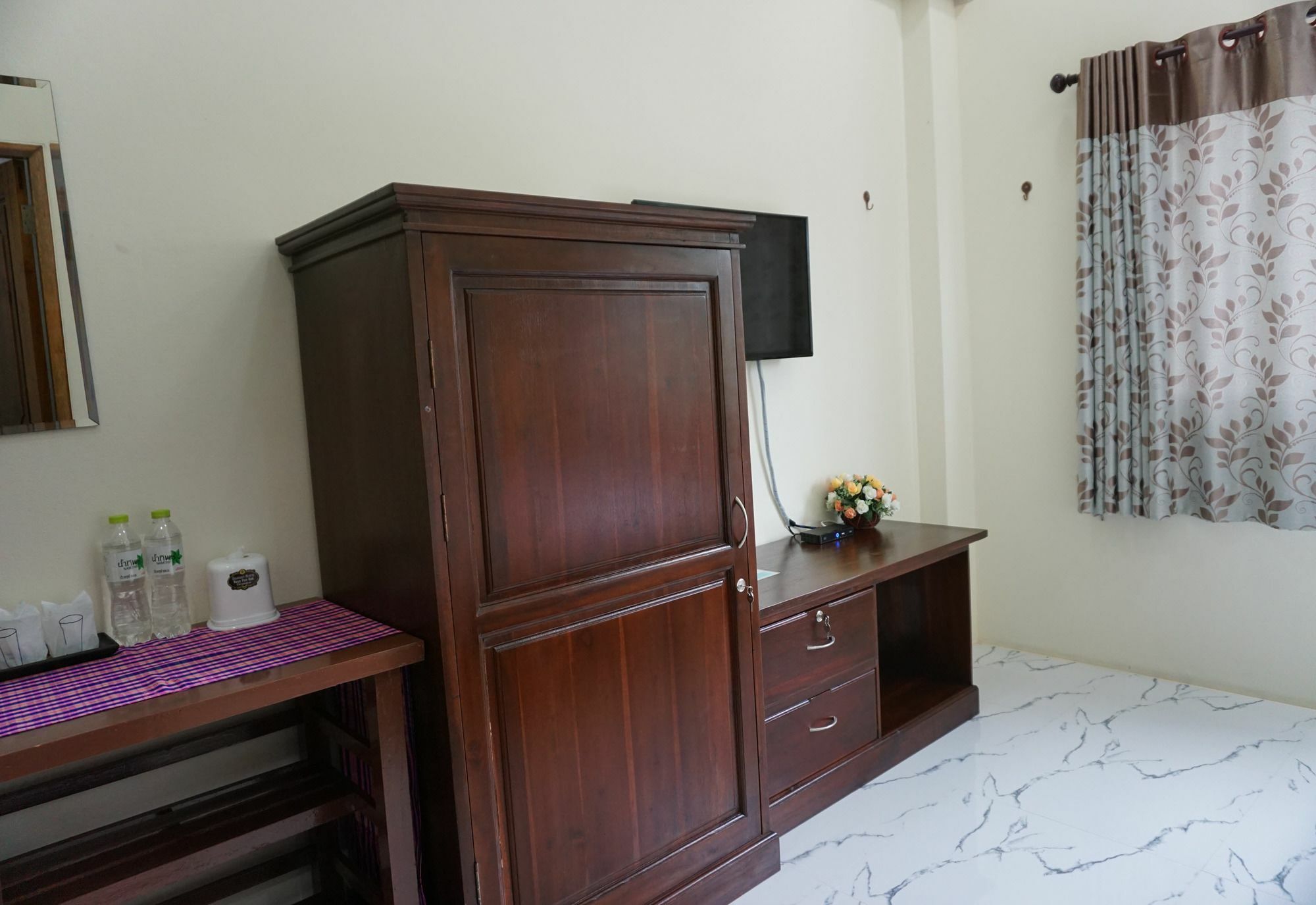 Hotel Reun Pon Aek Chiang Rai Esterno foto