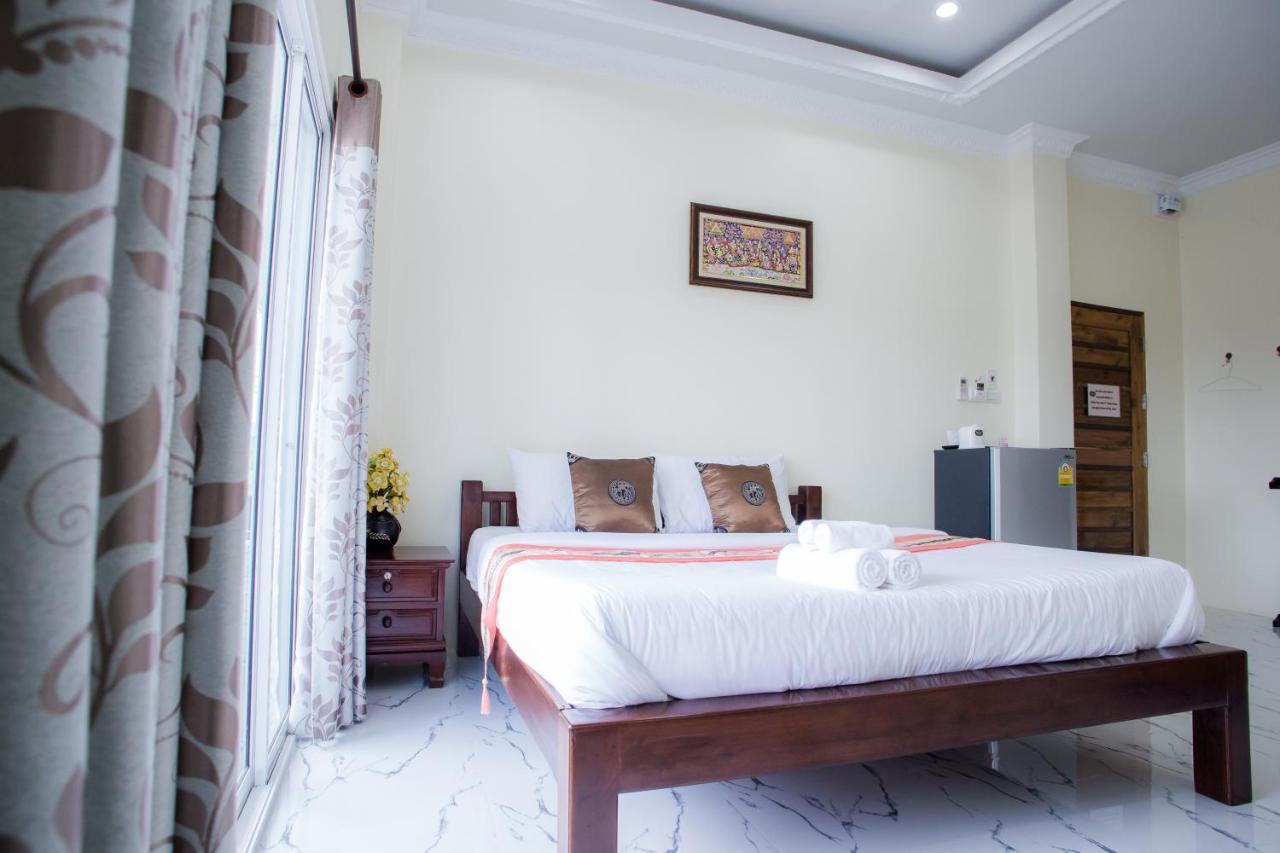 Hotel Reun Pon Aek Chiang Rai Esterno foto